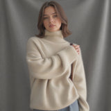 Liora – Women’s Oversized Cashmere Turtleneck Sweater