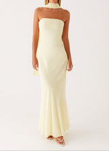 Solévara - Yellow Maxi Dress